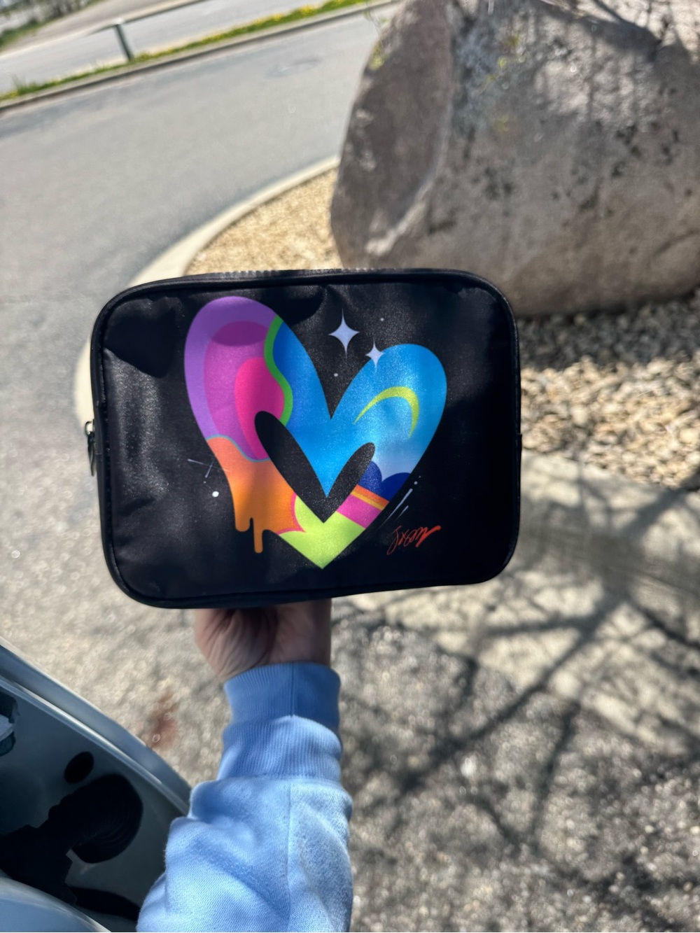 Cosmetic bag